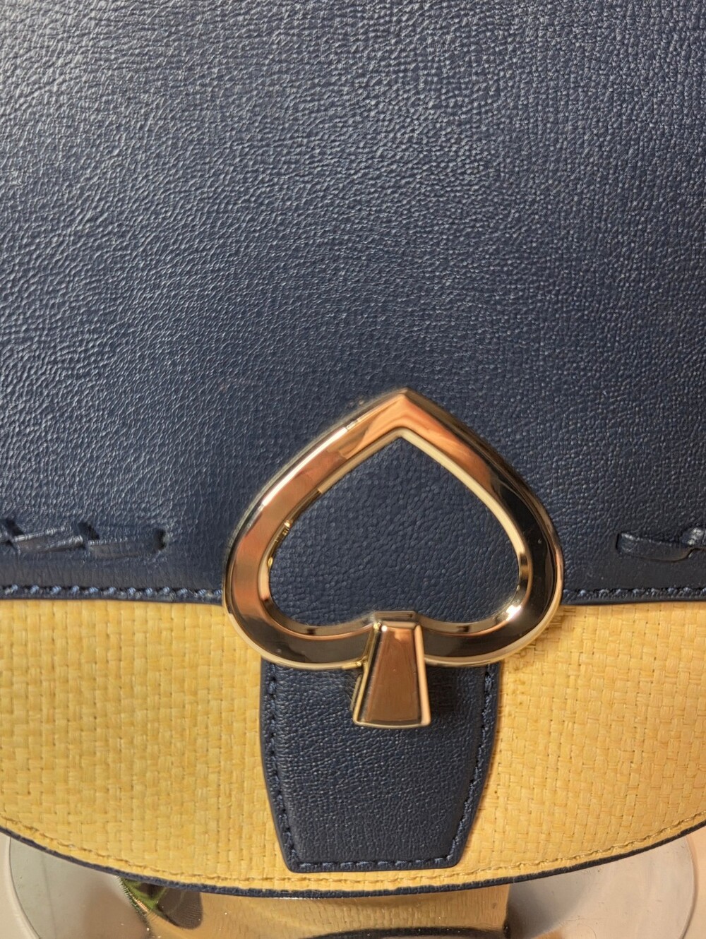 Kate Spade Robyn Straw Medium Chain Saddle Bag Navy Cream WKRU6847 EUC - Picture 3 of 16